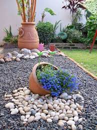 10 front yard landscaping ideas for