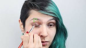 3 ways to apply easy eye makeup