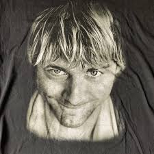 A picture of him just smiling in his pj's… it's the most intimate photo shoot i did with him. Kurt Cobain Smile Portrait Xl Cloakedinblack