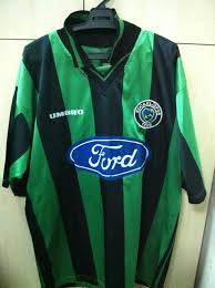Kocaelispor mobil uygulaması kulübün ilk ve tek uygulamasıdır. Kocaelispor Home Futbol Formasi 2000 2001