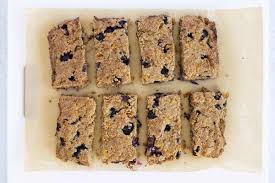 easy oatmeal bars with blueberry and