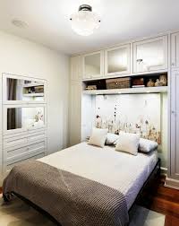 small bedroom ideas with queen bed