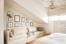 bedroom wall décor and art ideas