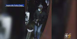 men wanted in jewelry robbery