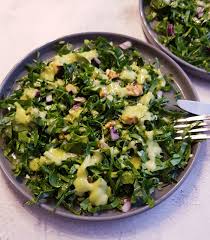 kale salad with walnuts and creamy