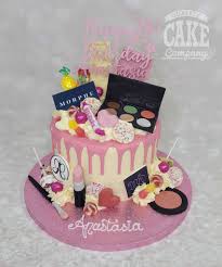 inspiration female birthday cakes