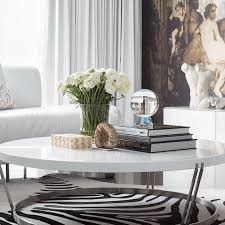 These table decorations and centerpieces are versatile and great for all modern home interiors, give interior decorating a fresh and attractive look. 15 Pretty Ways To Decorate And Style A Coffee Table