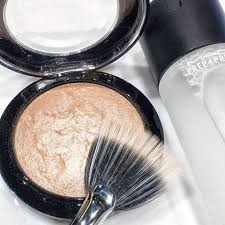 highlight mac mineralize skinfinish