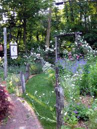 Romantic Fairytale Garden Finegardening