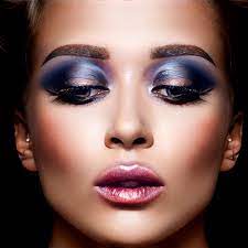 benefits of makeup courses