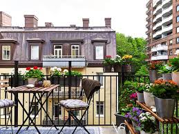 35 Small Balcony Gardens Homemydesign