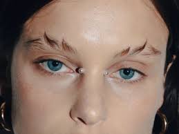 barbed wire brows are the latest high
