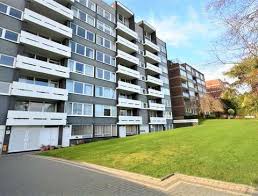flats to in esher gardens
