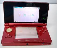 La nintendo ds es una consola de juegos portátil del modelo clamshell con una pantalla doble. Nintendo 3ds Rojo Metalico Ctr 001 Usa Classic Gamer