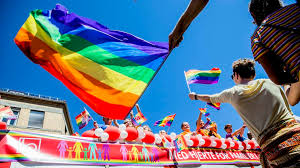 Vi har det meste av regnbueflagg, prideflagg, flaggstang, bunteflagg og balkongflagg, alt du trenger for den perfekte pridefeiringen! Ykolehaa28onim