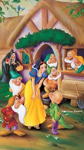 7 dwarfs names snow white and