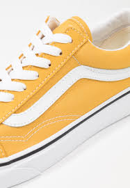 Free shipping both ways on yellow vans old skool from our vast selection of styles. Vans Old Skool Sneaker Low Yolk Yellow True White Gelb Zalando De