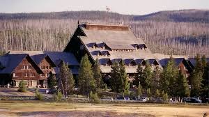 largest log cabin