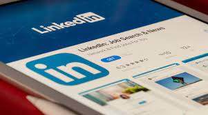 LinkedIn – co to jest i dlaczego warto mieć na nim profil?
