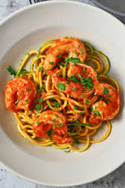 y shrimp pasta with marinara sauce