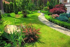 5 Landscaping Ideas For Long Narrow