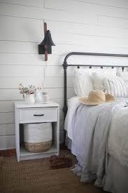 15 Farmhouse Bedroom Ideas Anyone Can