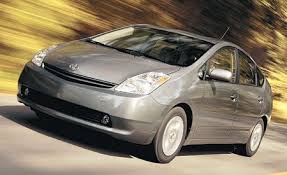 tested 2004 toyota prius enters the