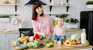 Viele mütter sind verunsichert, ob sie in der stillzeit genauso essen dürfen wie sonst. Ernahrung In Der Stillzeit Welche Lebensmittel Sind Gut Bzw Schlecht