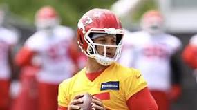 whats-up-with-patrick-mahomes-helmet