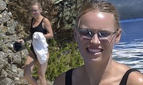 The tennis pro and her basketball player husband, david lee, shared the big news with fans on instagram. Caroline Wozniacki Wears Black Swimsuit On Holiday In Portofino With Husband David Lee Daily Mail Online