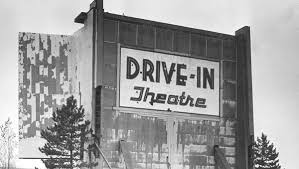 New movies in theaters near milwaukee, wi. Looking Back At The Rise And Fall Of Milwaukee S First Drive In Movie Theater