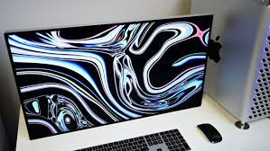 hands on apple pro display xdr
