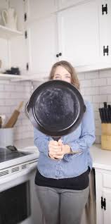 how to use a cast iron skillet