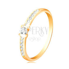 Изборът на подходящ и красив ⭐ златен пръстен е доста деликатен, тъй като всеки има. Vecherya Najmalko Netaktichen Zlatni Prsteni S Kamni Ampamariamoliner Org