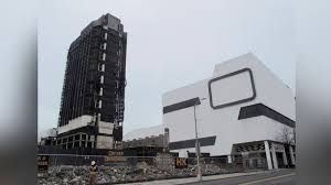 By the end of january 2021, the story of trump plaza will have come full circle, from its construction beginning in 1982 to its demolition and implosion. Fttmueixsuaxom
