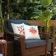Diy Outdoor Pillows With Infusible Ink