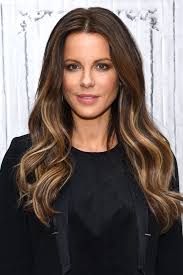 Do not place lowlights on the top of your head like highlights. 10 Best Lowlights For Brown Hair