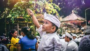 Mulai dari bahasa, suku, dan budaya, indonesia begitu istimewa di mata dunia. N0j5si8laeooum