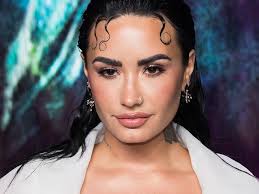 how demi lovato made her suffering her
