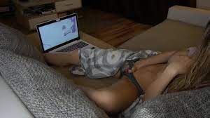 Amateur Girl Watching Hentai - Pornhub.com