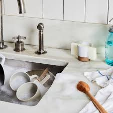 how to clean a stainless steel sink