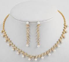 modern pearl necklace designs
