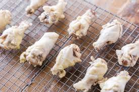 Less fat and less calories thanks to a cooking method of parboiling then baking in the oven. Quick And Easy Oven Baked Chicken Wings Recipe Lil Luna