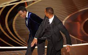 Will Smith smacks Chris Rock on stage ...