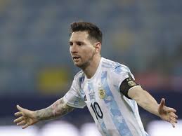 Es ist eine jener geschichten, die man als kitschig abtäte, käme sie in einem film oder in einem roman vor. Sudamerika Meisterschaft Messi Fuhrt Argentinien Ins Halbfinale Der Copa America Fussball Idowa