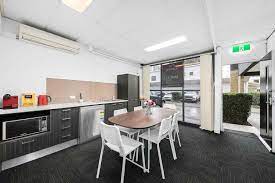 leased office at 11 538 gardeners road