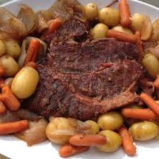 It's one of the dishes author stephanie pierson included in the brisket book: Not Your Momma S Pot Roast With Chuck Roast Salt Granulated Garlic Ground Black Pepper Montreal Onion Soup Mix Recipe Roast Beef Recipes Pot Roast Recipes