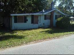 414 s dennis st enfield nc 27823 zillow