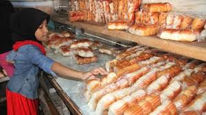 Toko roti zaman bisa dibilang sebagai toko roti paling legendaris di kota tanjungpinang. Sari Roti Dan Legenda Roti Indonesia Tirto Id