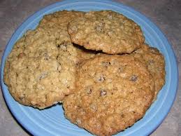 1/3 cup brown sugar, 1/6 cup white sugar, ½ cup applesauce, 3½ tbs butter (made really soft, almost melted, in the microwave), 1 cup flour, 1 tsp baking powder, 1/4 tsp salt, maybe 1/4 tsp cinnamon (allergies in the house), one good shake of ground ginger, 1 cup oats, ½ cup craisins, and about 1/4 cup smarties (canadian. Low Calorie Oatmeal Cookies Youtube
